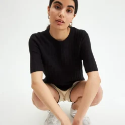 Outlet Finstickad T-Shirt Dam T-Shirt