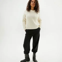 Kabelstickad Troja I Ull Dam Loungewear
