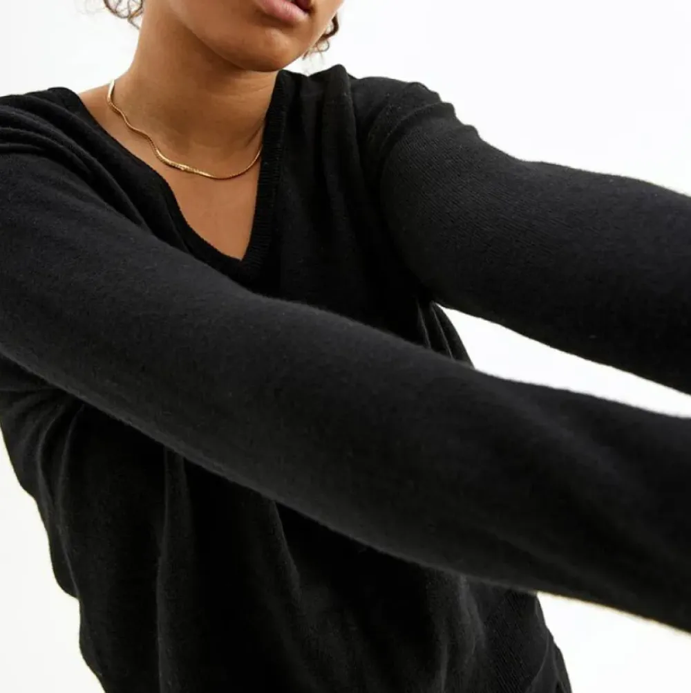 Discount Vandbar Ulltroja Med V-Ringning Dam Loungewear