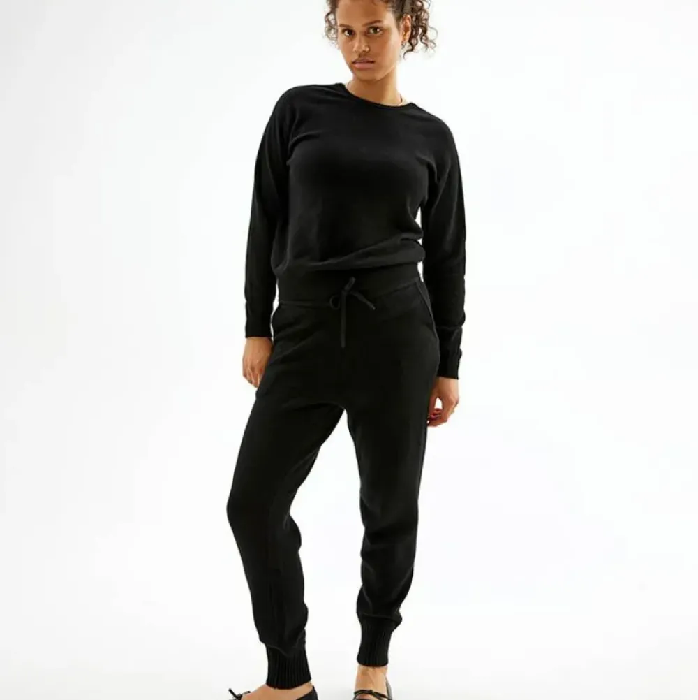 Discount Vandbar Ulltroja Med V-Ringning Dam Loungewear